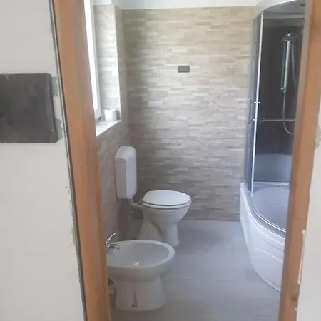 La Grolla Apartament *