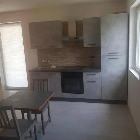 La Grolla Apartment *